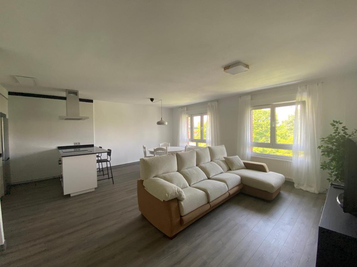 173A Amplio Apartamento Moderno Gijon Bagian luar foto