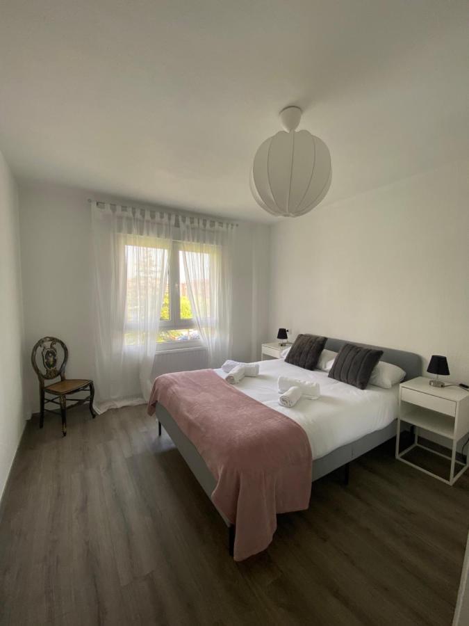 173A Amplio Apartamento Moderno Gijon Bagian luar foto